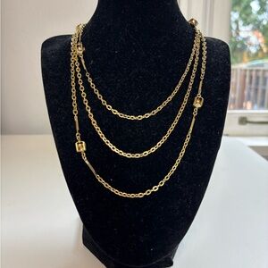 Elegant Gold Layered Necklace